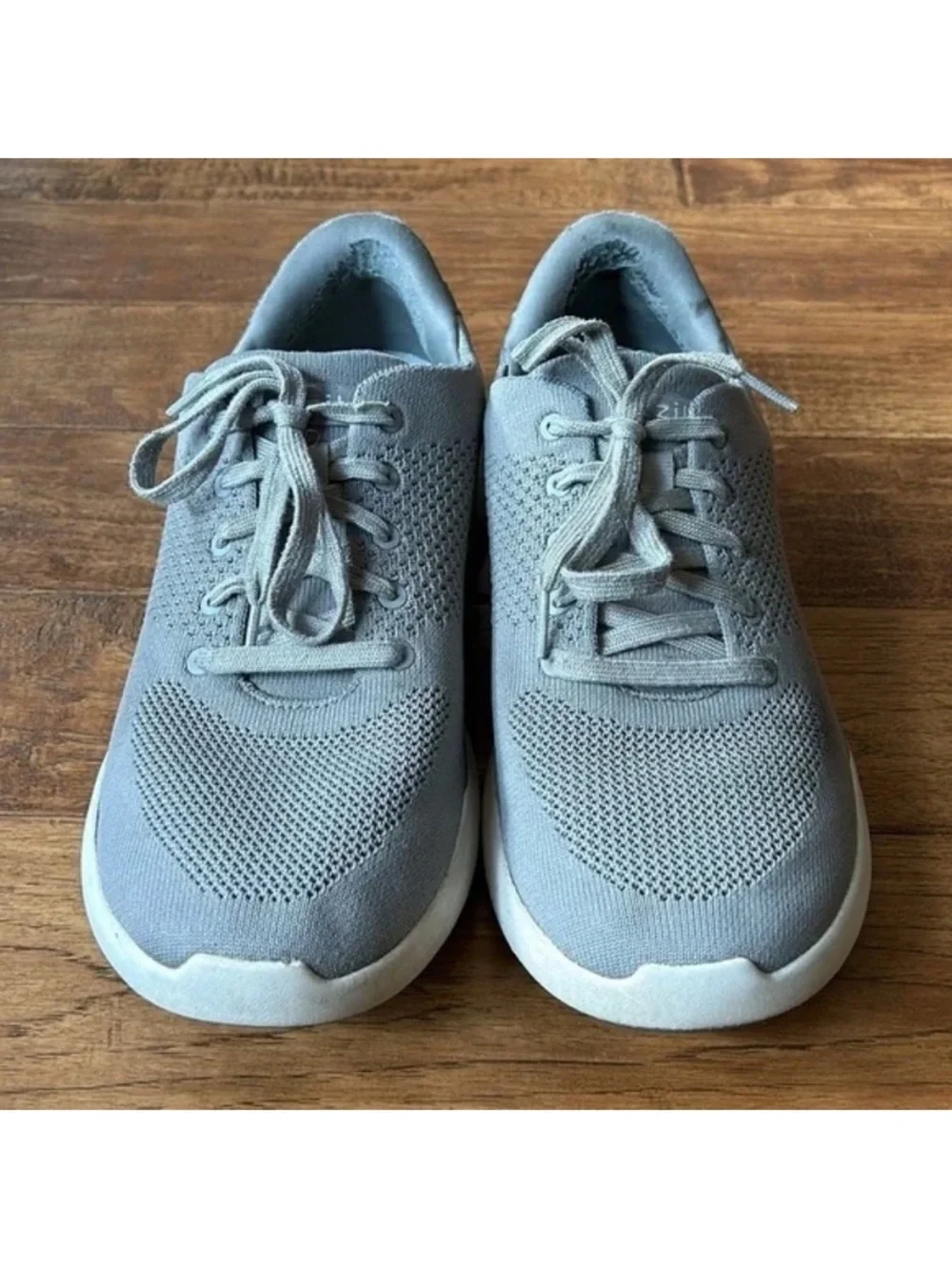 Kizik Lima Hands Free Slip On Sneakers Gray Size Men’s 10 / Women’s 11.5